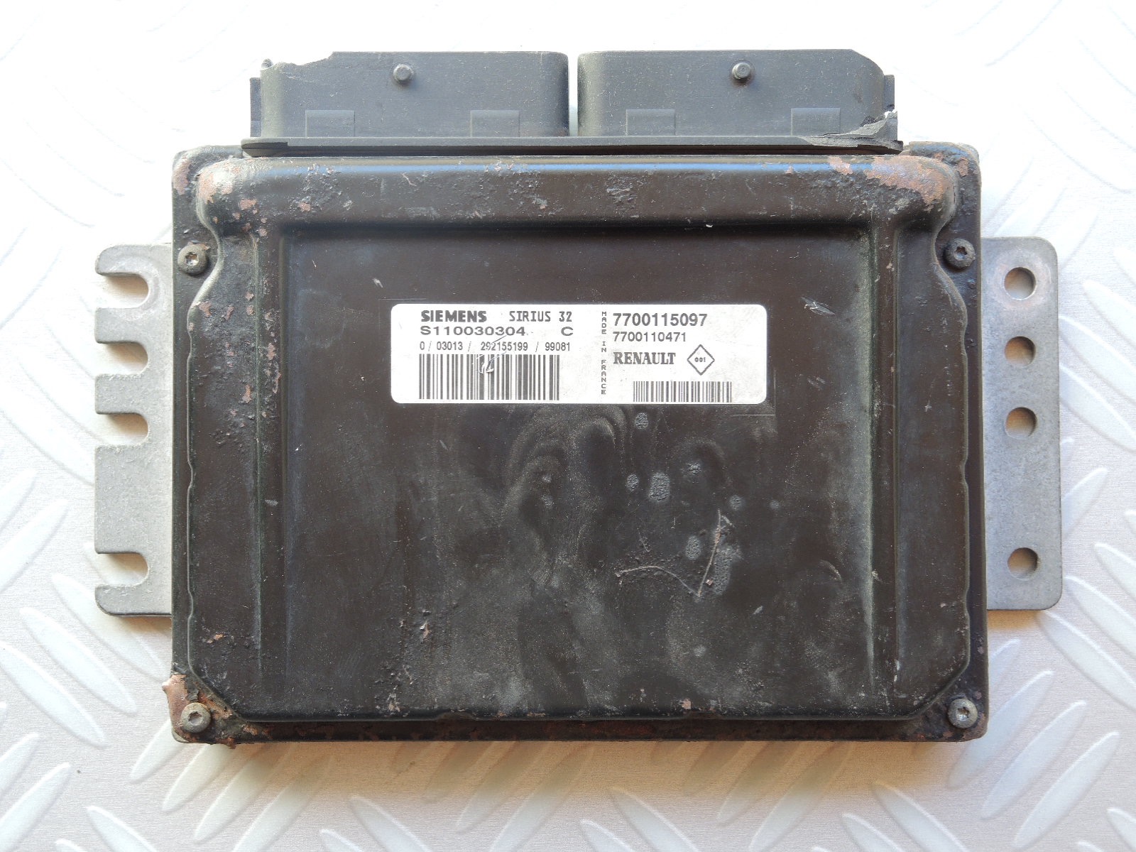 S110030304C, ECU Renault Clio 1.4, Sirius 32