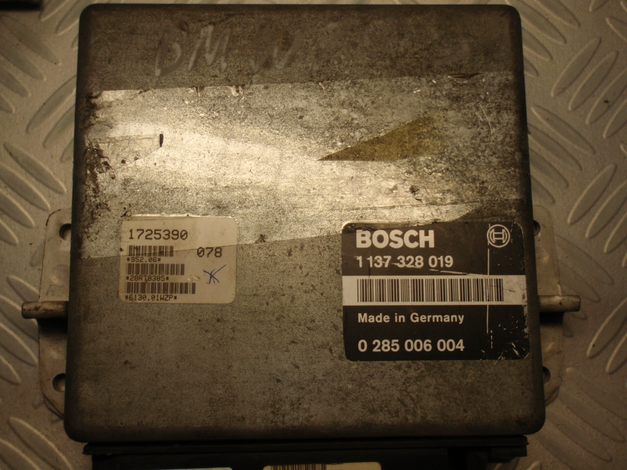 0285006004, ECU BMW E32 750iL '88-'94, BOSCH EMS2.2